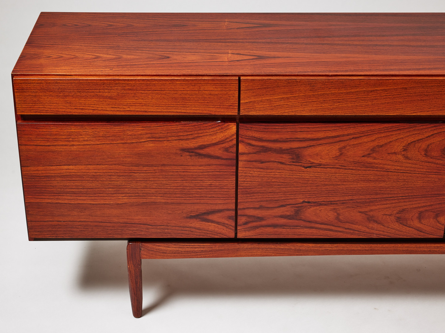 IB KOFOD-LARSEN. Sideboard, Faarup Möbelfabrik, Danmark 1960-tal, jakaranda.