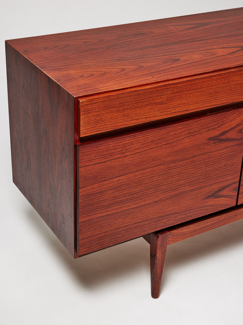 IB KOFOD-LARSEN. Sideboard, Faarup Möbelfabrik, Danmark 1960-tal, jakaranda.