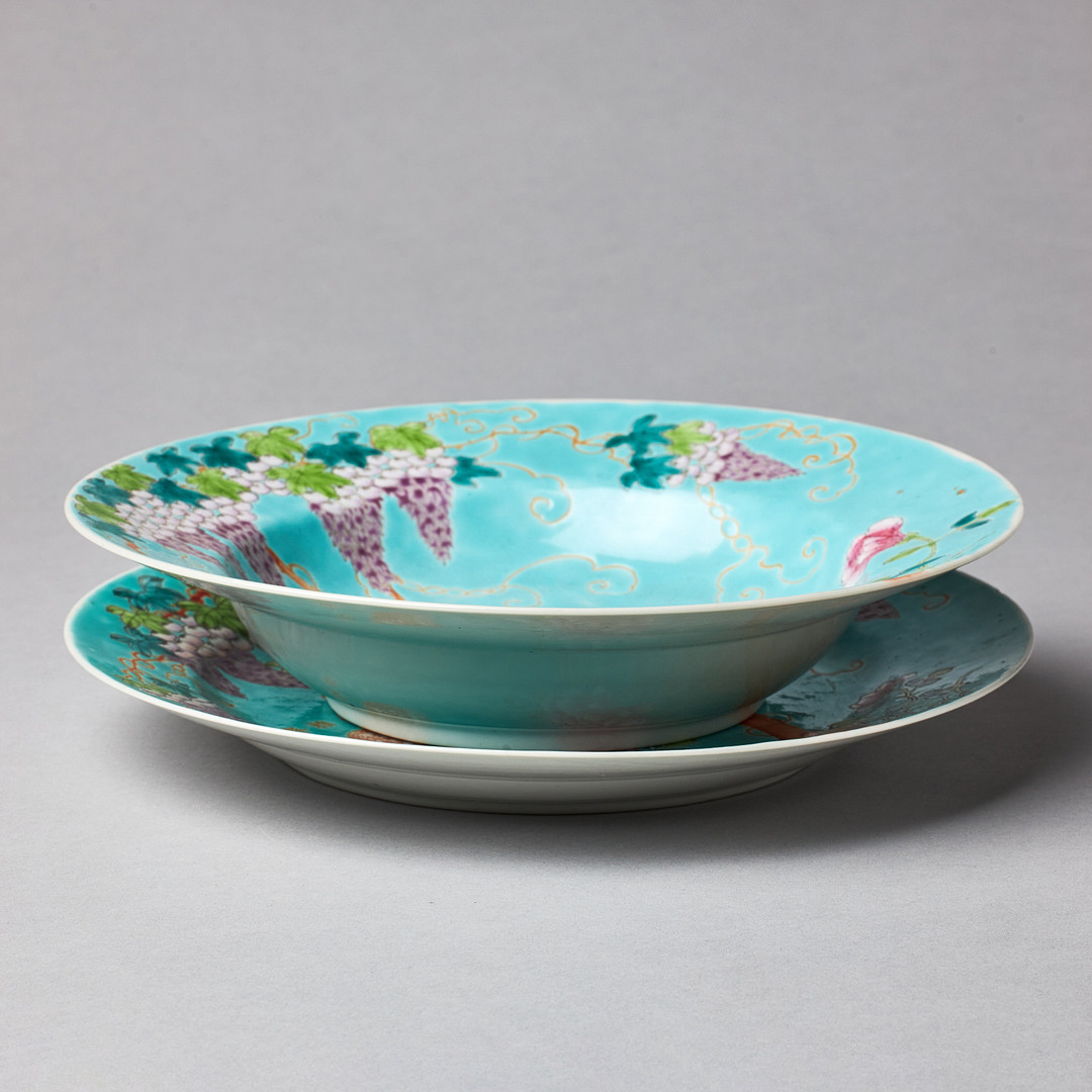 TWO DAYAZHAI FAMILLE ROSE TURQUOISE GROUND DISHES.