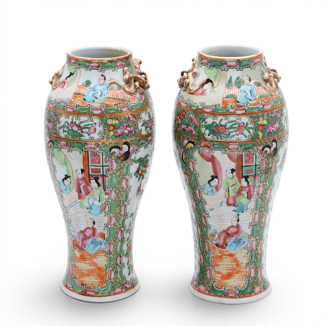 Pair of Chinese jars in “rose family” porcelain from Canton, early 20th Century.