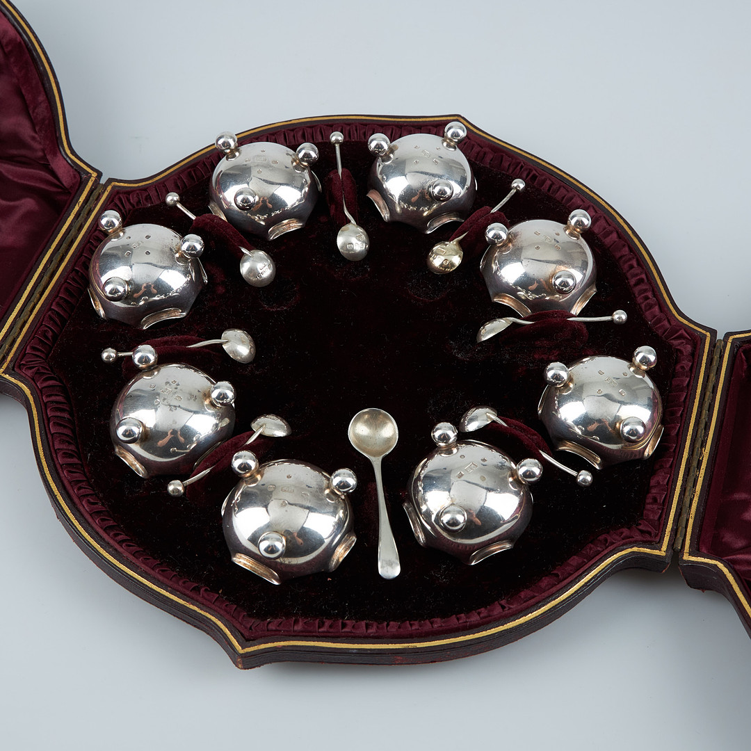 SALTKAR MED SKEDAR, 8 st, silver, Elkington & Co, Birmingham 1889.