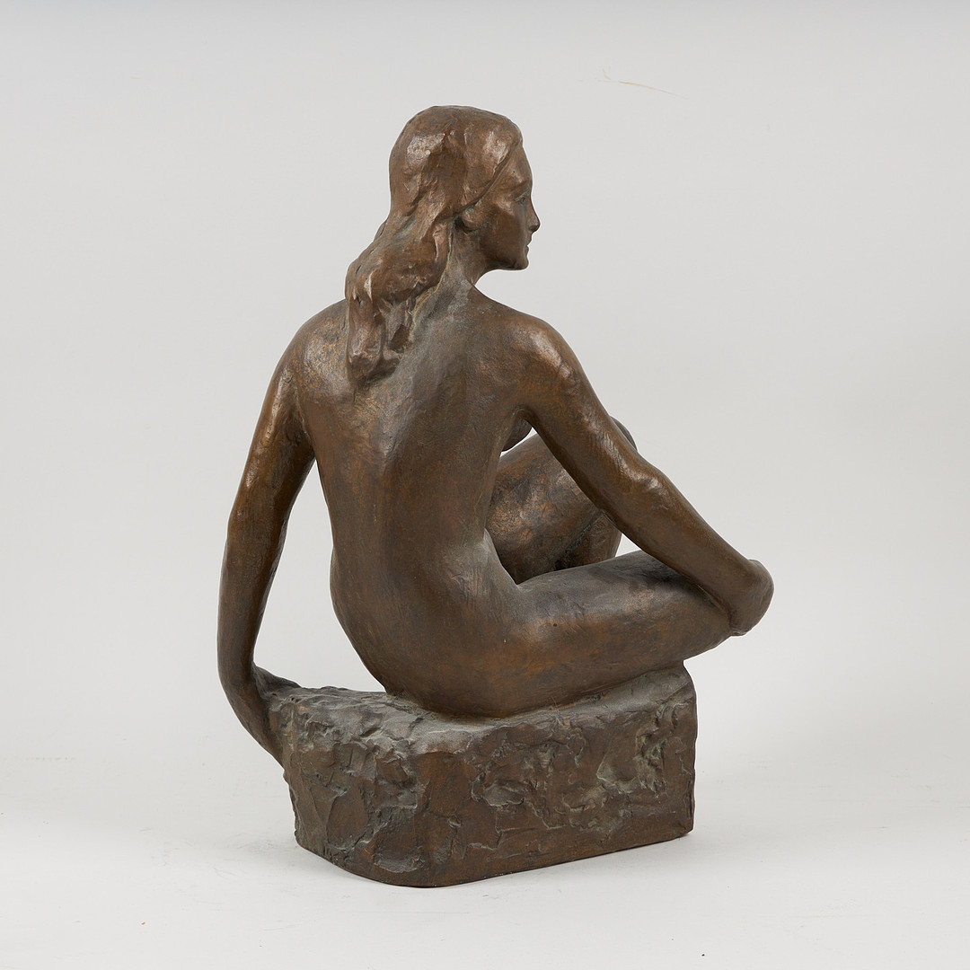 KALERVO KALLIO (1909-1969). Sittande skönhet, signerad samt daterad 1955, bronsskulptur.