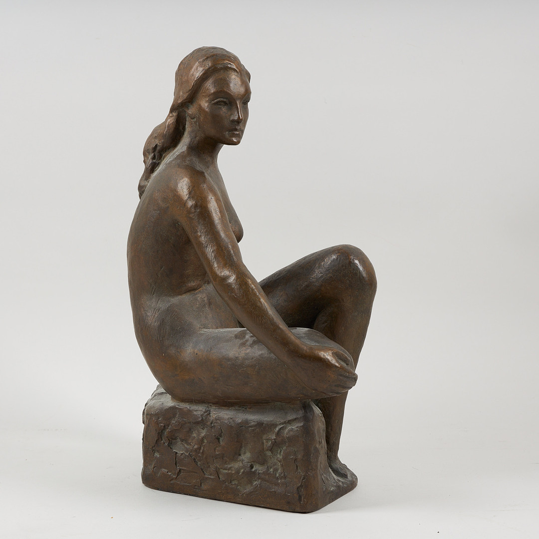 KALERVO KALLIO (1909-1969). Sittande skönhet, signerad samt daterad 1955, bronsskulptur.