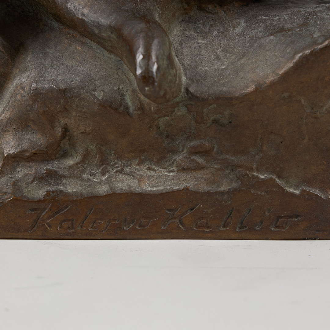 KALERVO KALLIO (1909-1969). Sittande skönhet, signerad samt daterad 1955, bronsskulptur.