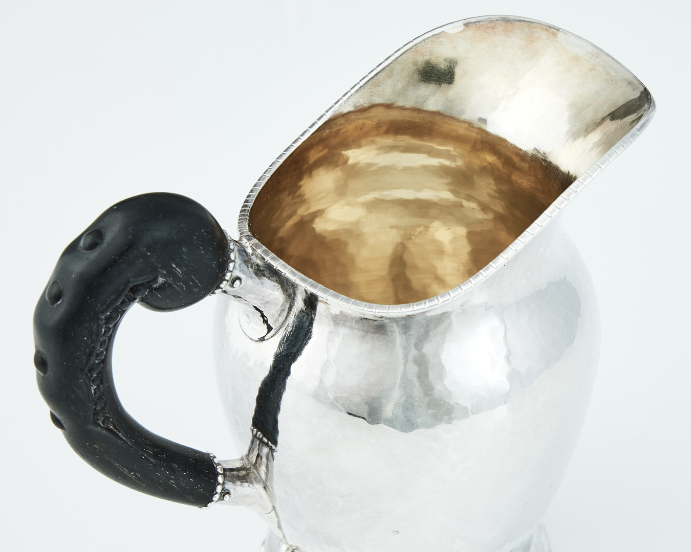 CG HALLBERG. Kaffe- och teservis, fyra delar, silver, Stockholm 1919-1921. Jugend.