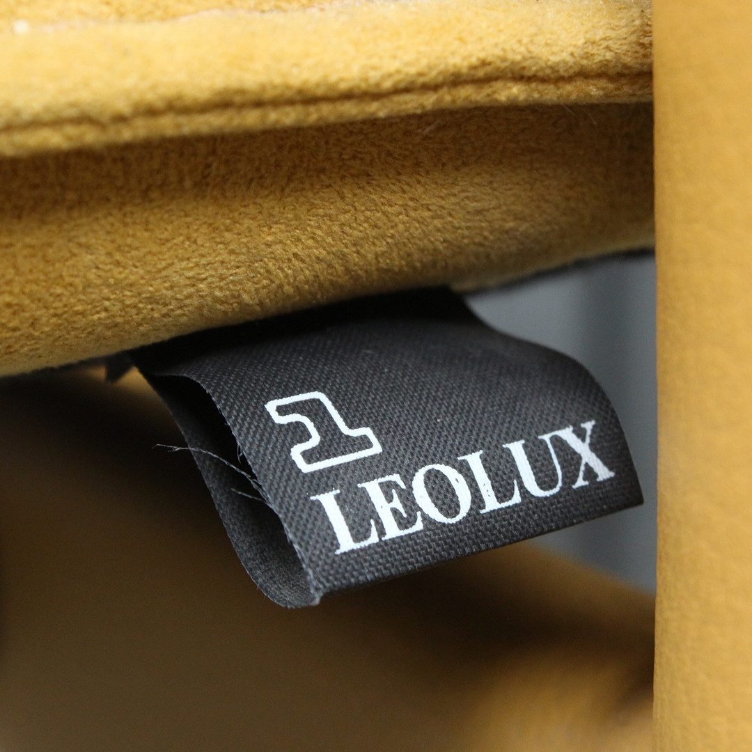 Leolux, Set Stühle / Esszimmerstühle, Alcantara.