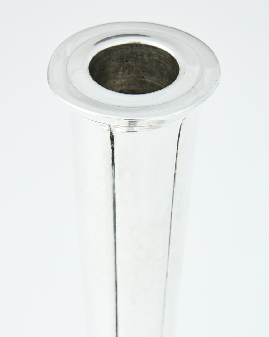 KARL ANDERSON. Ljusstakar ett par samt en kandelabertillsats, silver, Stockholm 1929.