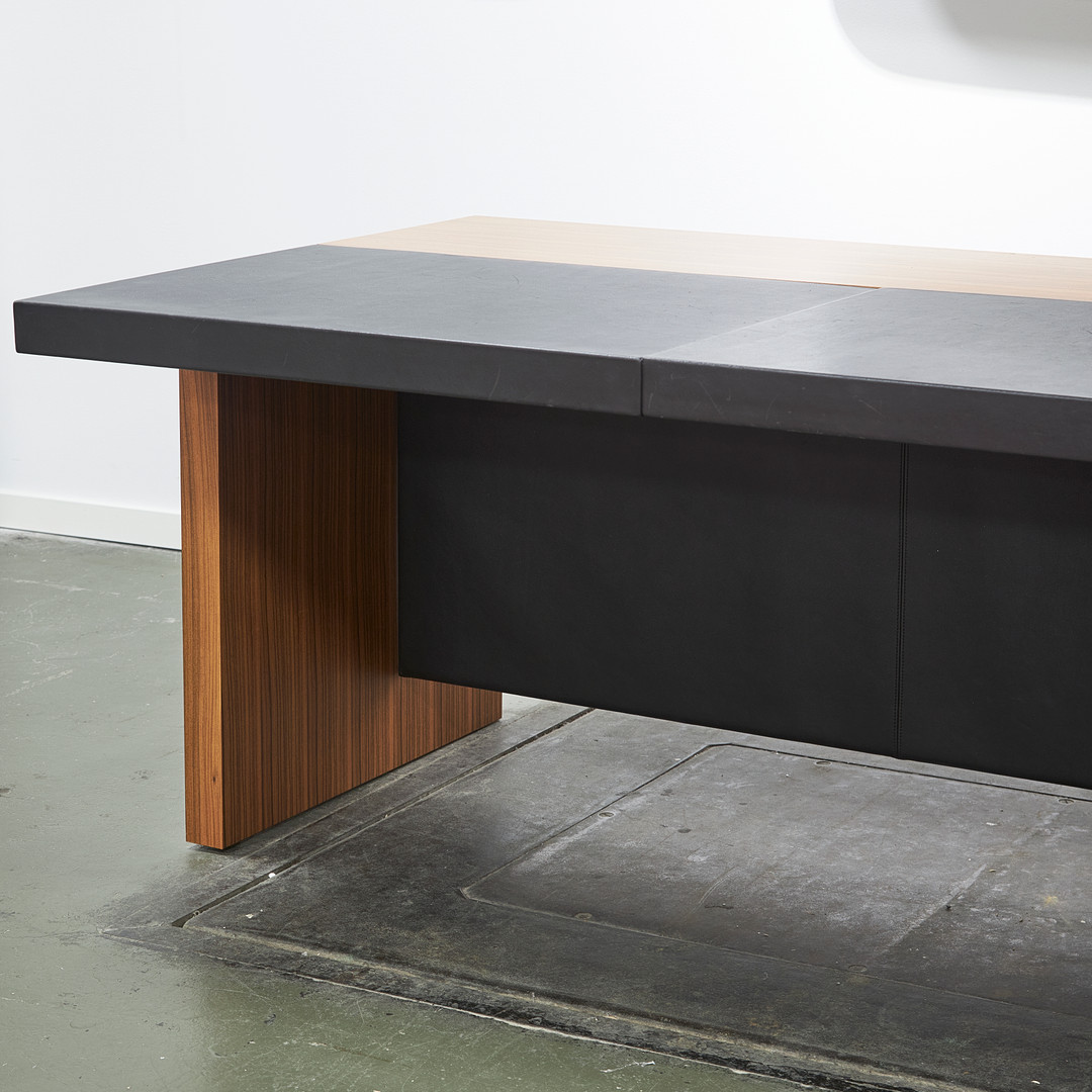 EOOS, skrivbord CEOO för Walter Knoll, formgivet 2006.