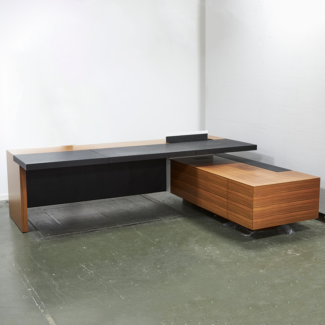 EOOS, skrivbord CEOO för Walter Knoll, formgivet 2006.