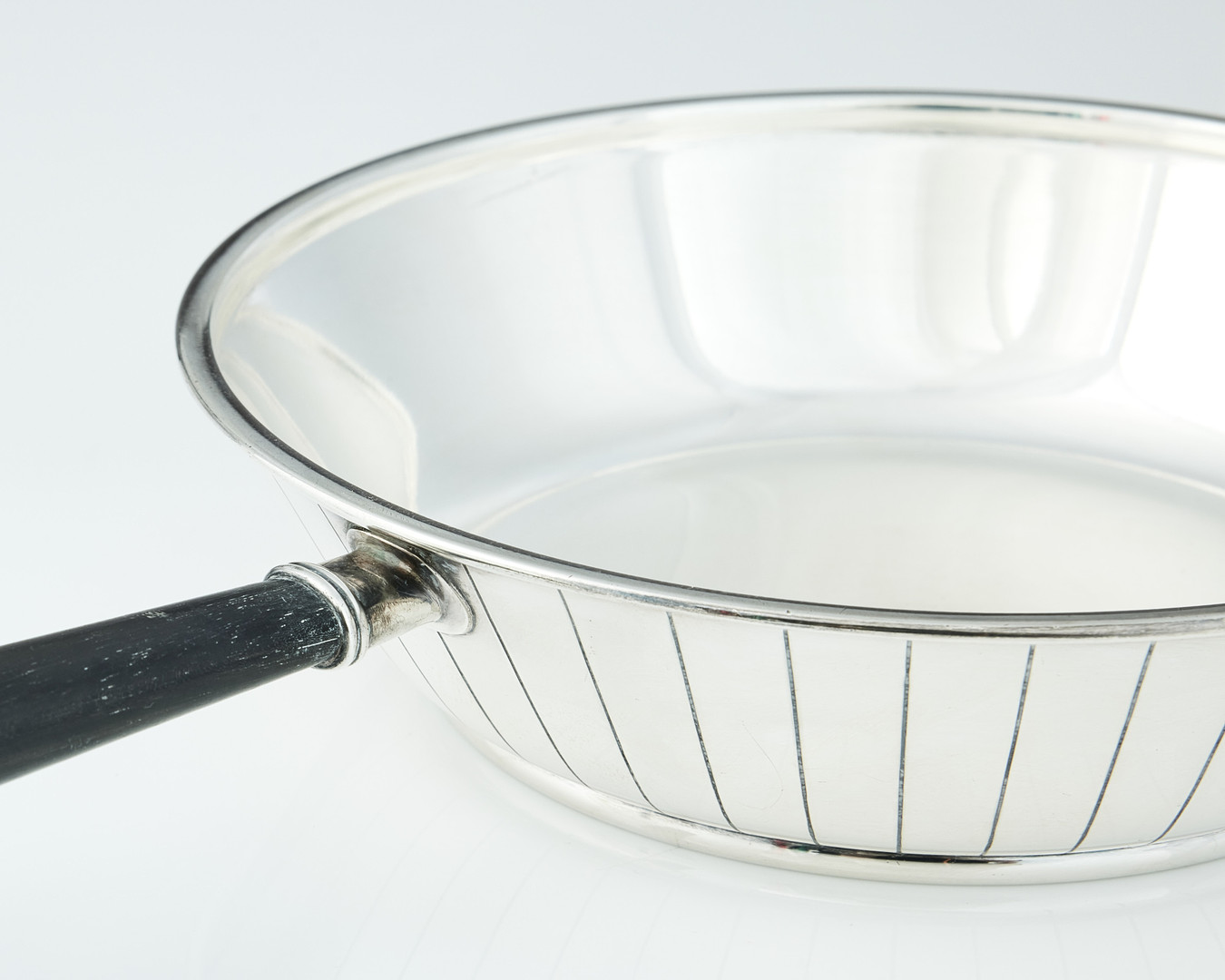 SIGVARD BERNADOTTE. Karott med lock, sterling silver, Georg Jensen & Wendel A/S, Danmark 1945-1951.