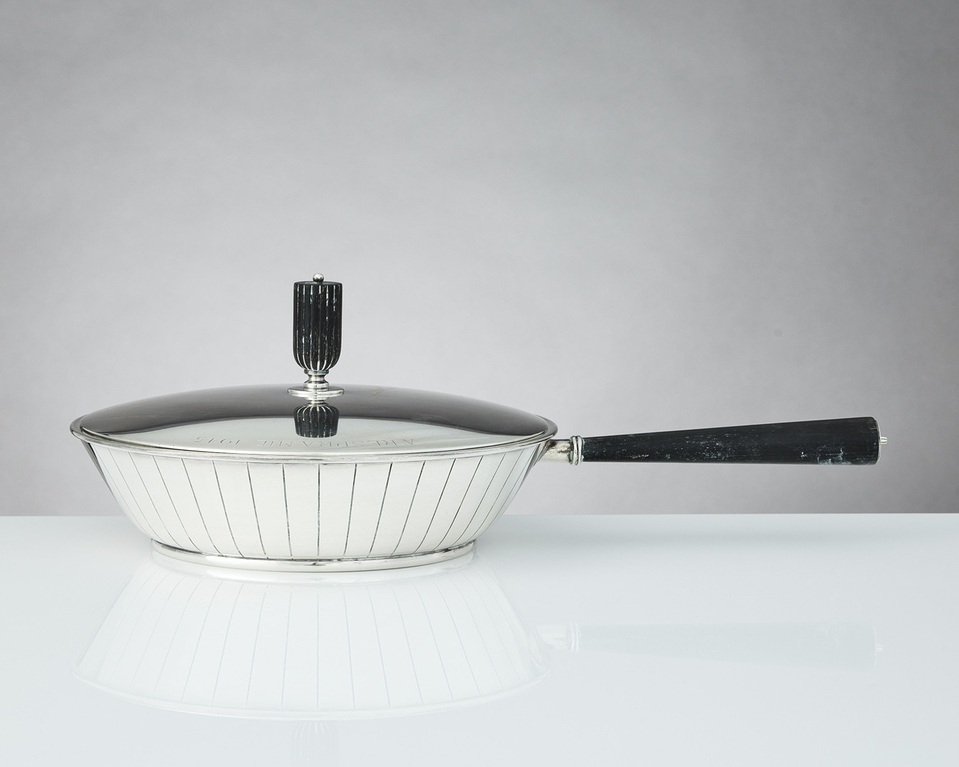 SIGVARD BERNADOTTE. Karott med lock, sterling silver, Georg Jensen & Wendel A/S, Danmark 1945-1951.