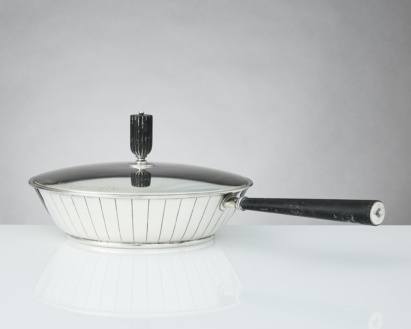 SIGVARD BERNADOTTE. Karott med lock, sterling silver, Georg Jensen & Wendel A/S, Danmark 1945-1951.