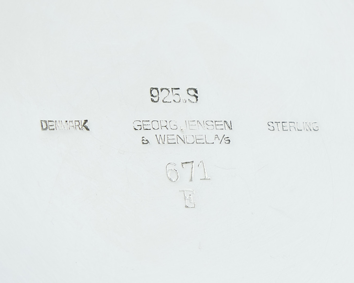 HARALD NIELSEN. Vaser/Bägare, ett par lika, sterling silver, Georg Jensen, Danmark efter 1945. Design nr 671 E.