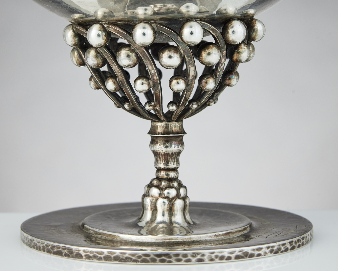 JOHAN ROHDE. Bonboniere, sterlings silver, Georg Jensen, Köpenhamn 1915-1930. Design nr 43.