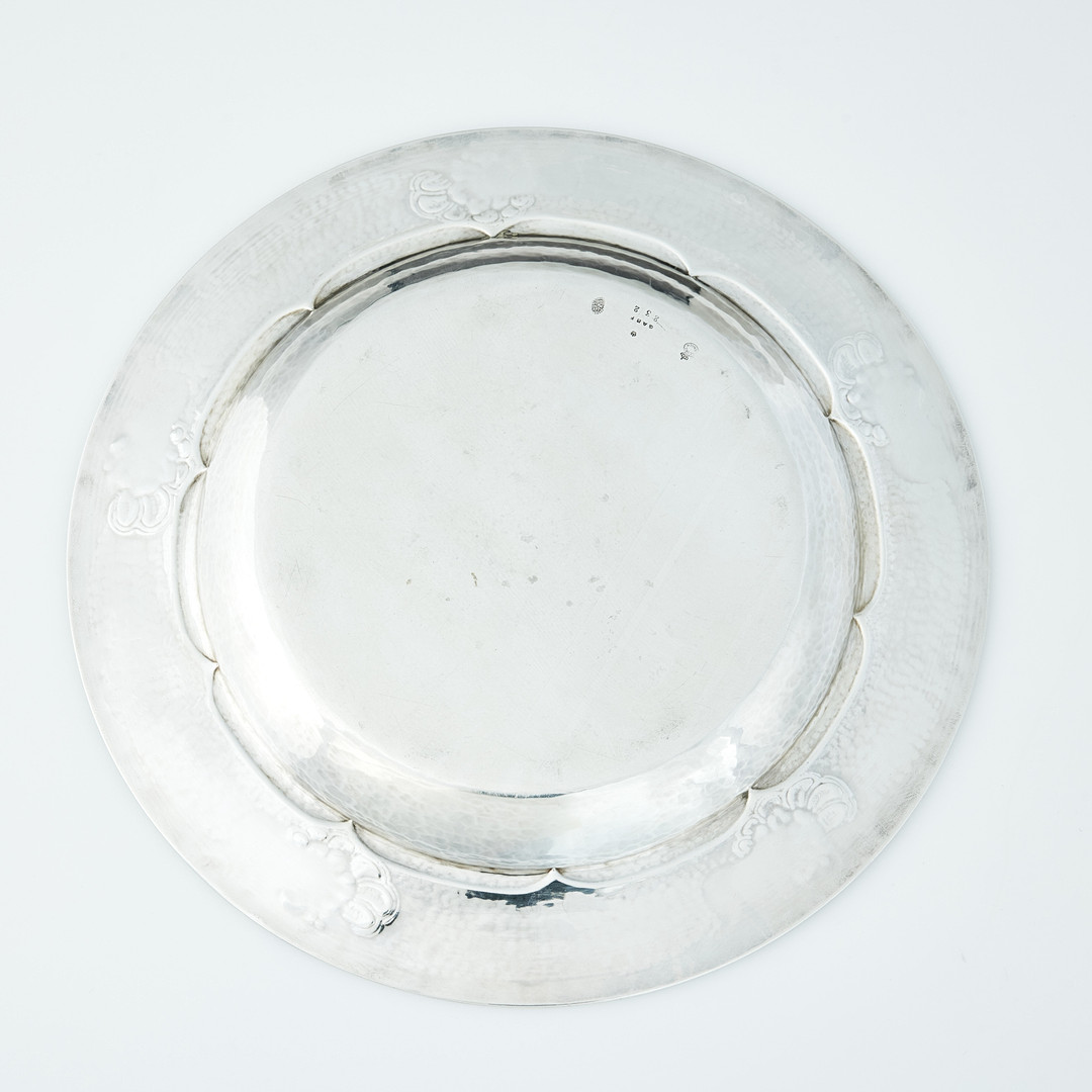 GEORG JENSEN. Fat/Tallrik, silver, Danmark 1915-1930. Design nr 232.
