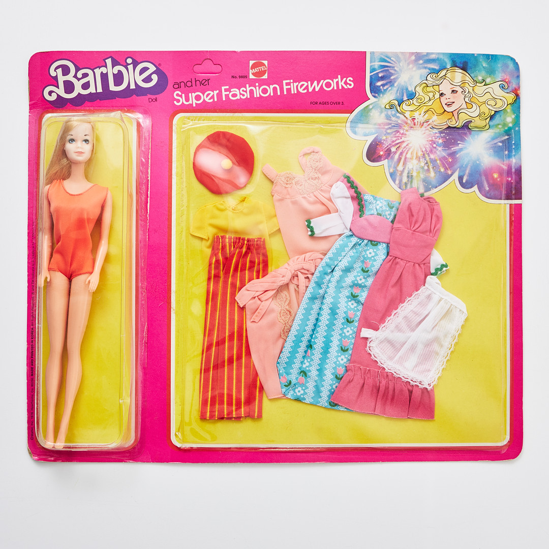 BARBIE AND HER SUPER FASHION FIREWORKS, #9805 Blonde Long Hair with Stacey Head, © Mattel Inc 1958 Korea, OUTFIT, (1977), Mattel.