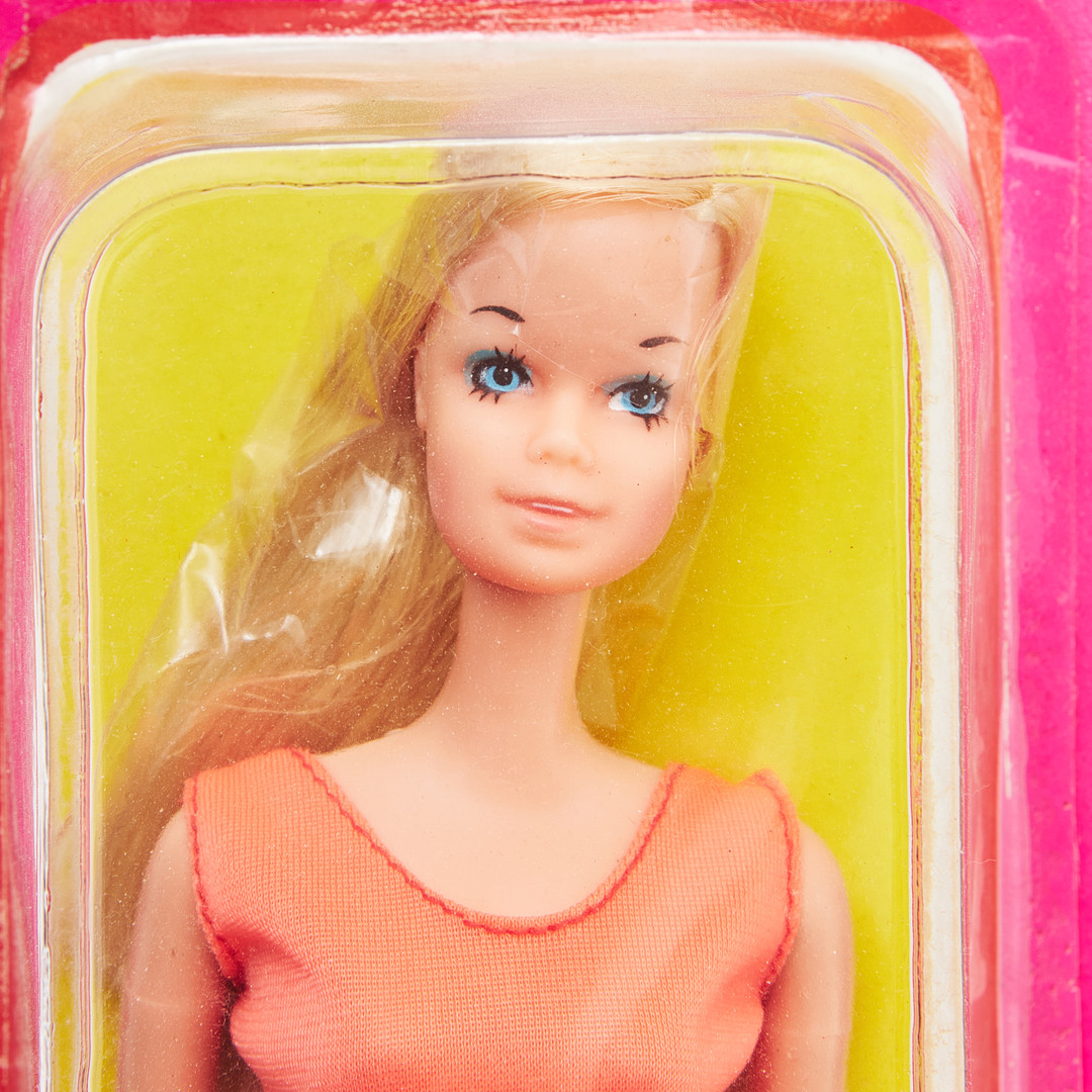 BARBIE AND HER SUPER FASHION FIREWORKS, #9805 Blonde Long Hair with Stacey Head, © Mattel Inc 1958 Korea, OUTFIT, (1977), Mattel.