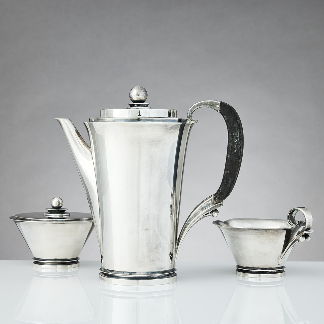 HARALD NIELSEN. Kaffeservis, tre delar, sterlingsilver, Georg Jensen, Danmark 1915-1933. Design nr 600 A.