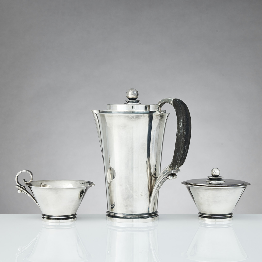 HARALD NIELSEN. Kaffeservis, tre delar, sterlingsilver, Georg Jensen, Danmark 1915-1933. Design nr 600 A.