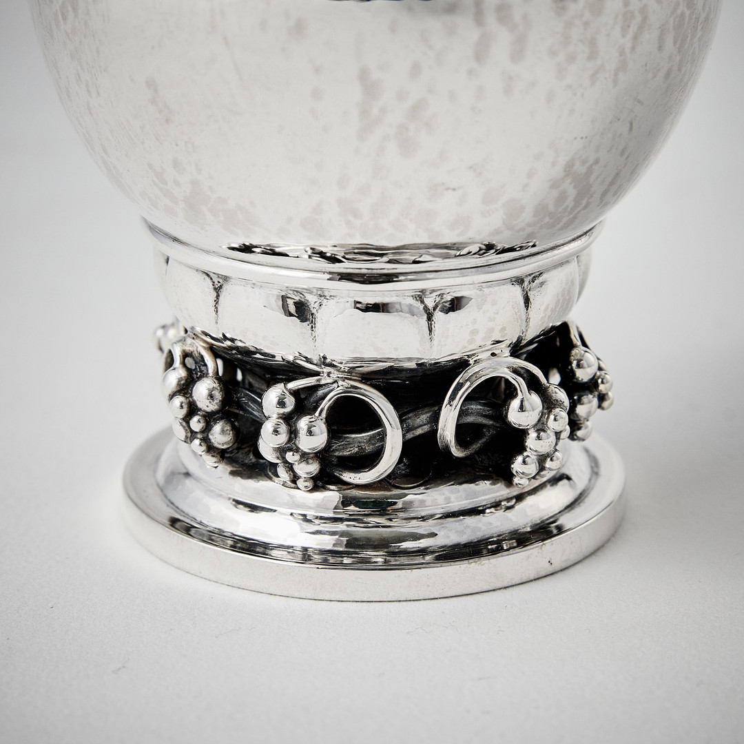 GEORG JENSEN. Sockerruska, silver, Köpenhamn 1921. Design nr 296.