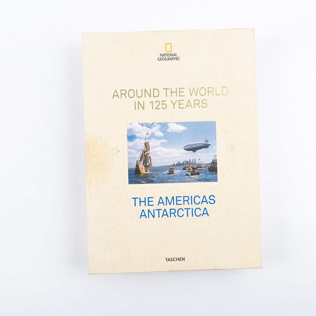 BÖCKER, 3 stycken, National Geographic in 125 years, Europe Africa, Asia Oceania, The Americas Antarctica, Taschen.