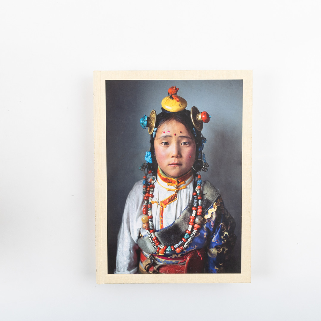 BÖCKER, 3 stycken, National Geographic in 125 years, Europe Africa, Asia Oceania, The Americas Antarctica, Taschen.