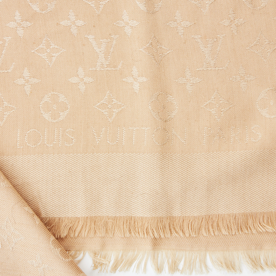 LOUIS VUITTON,