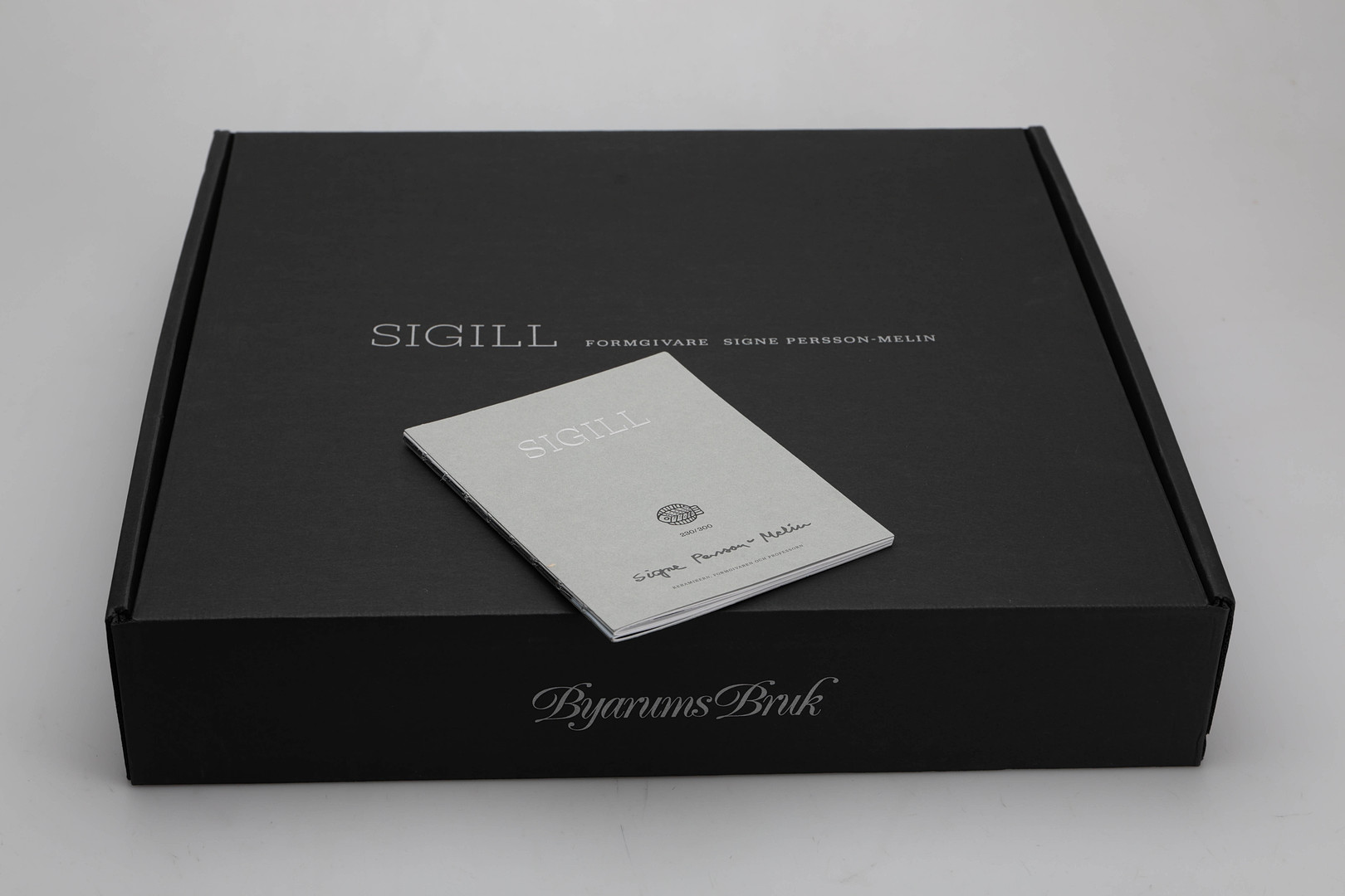 SIGNE PERSSON-MELIN. Skålfat,