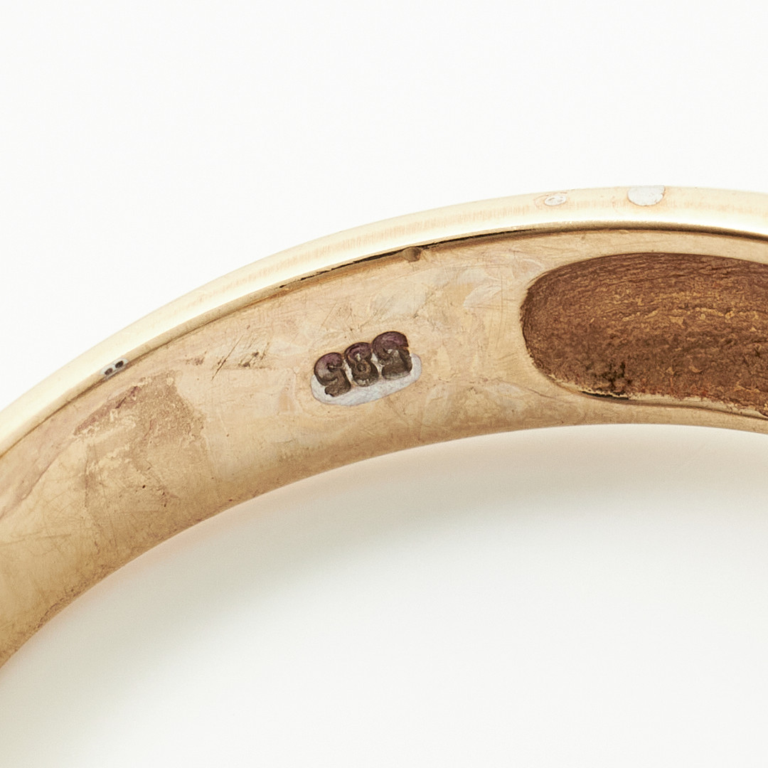 RING, 14 k röd/vitguld, briljant ca 0,30 ct, utländska stämplar.