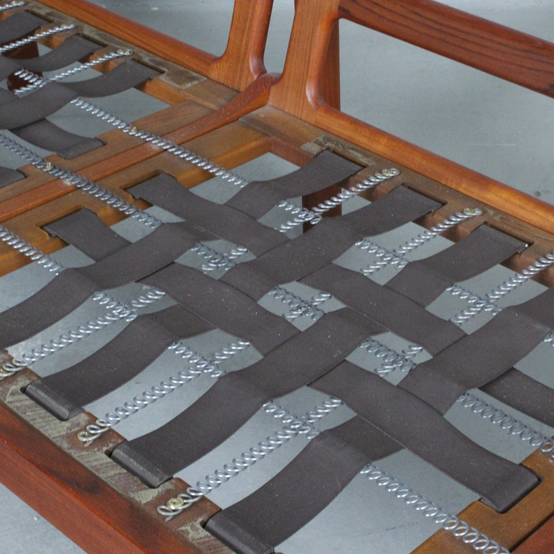 ILLUM WIKKELSØ. Niels Eilersen, Sofa / Dreisitzer, Teak, Wolle, Dänemark, 1960er Jahre.