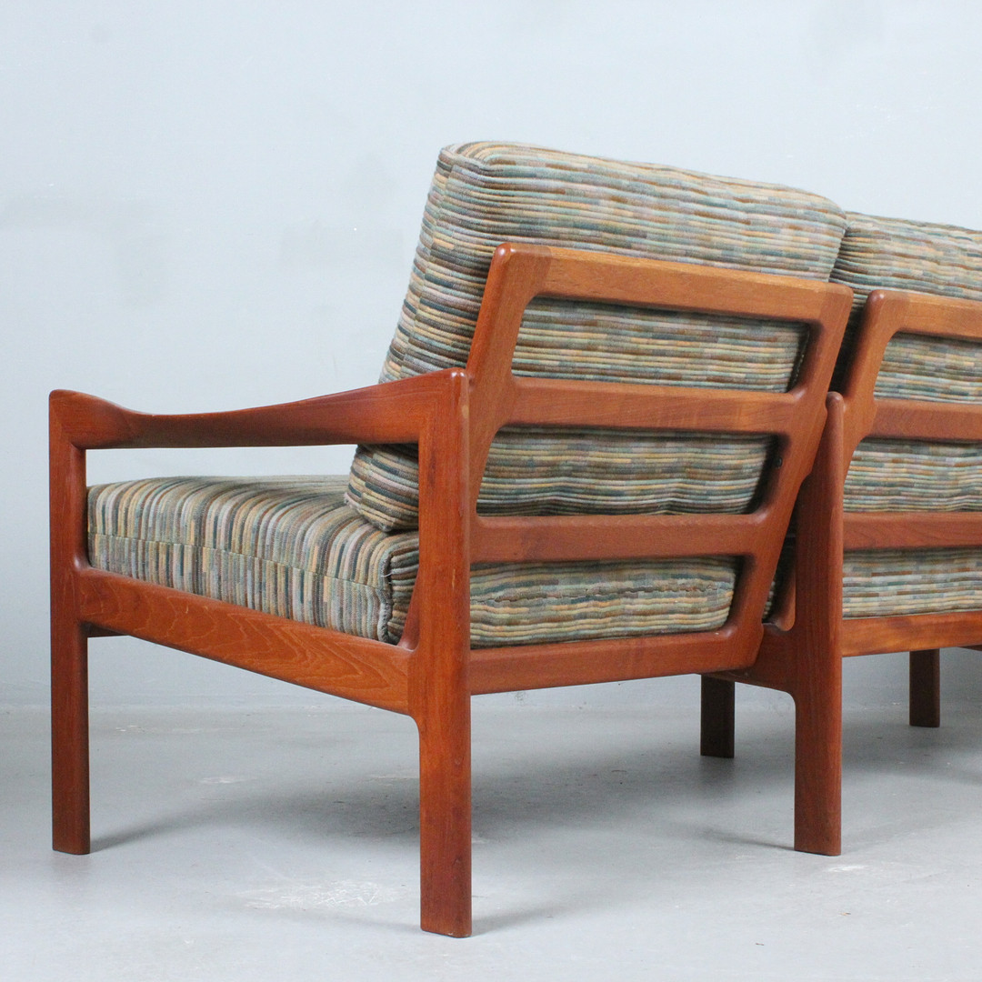 ILLUM WIKKELSØ. Niels Eilersen, Sofa / Dreisitzer, Teak, Wolle, Dänemark, 1960er Jahre.