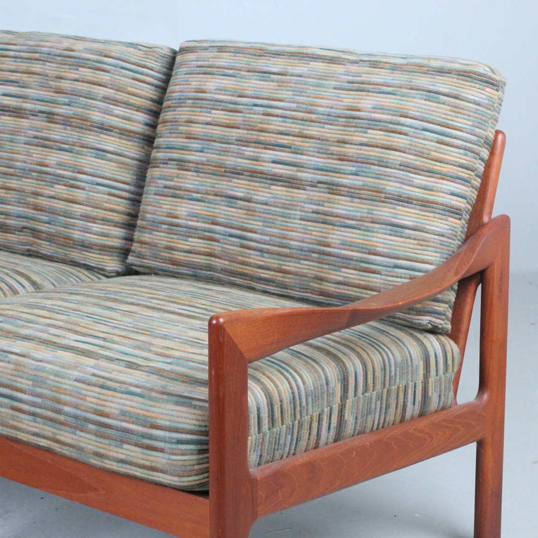 ILLUM WIKKELSØ. Niels Eilersen, Sofa / Dreisitzer, Teak, Wolle, Dänemark, 1960er Jahre.