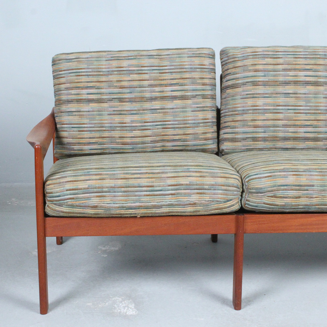 ILLUM WIKKELSØ. Niels Eilersen, Sofa / Dreisitzer, Teak, Wolle, Dänemark, 1960er Jahre.