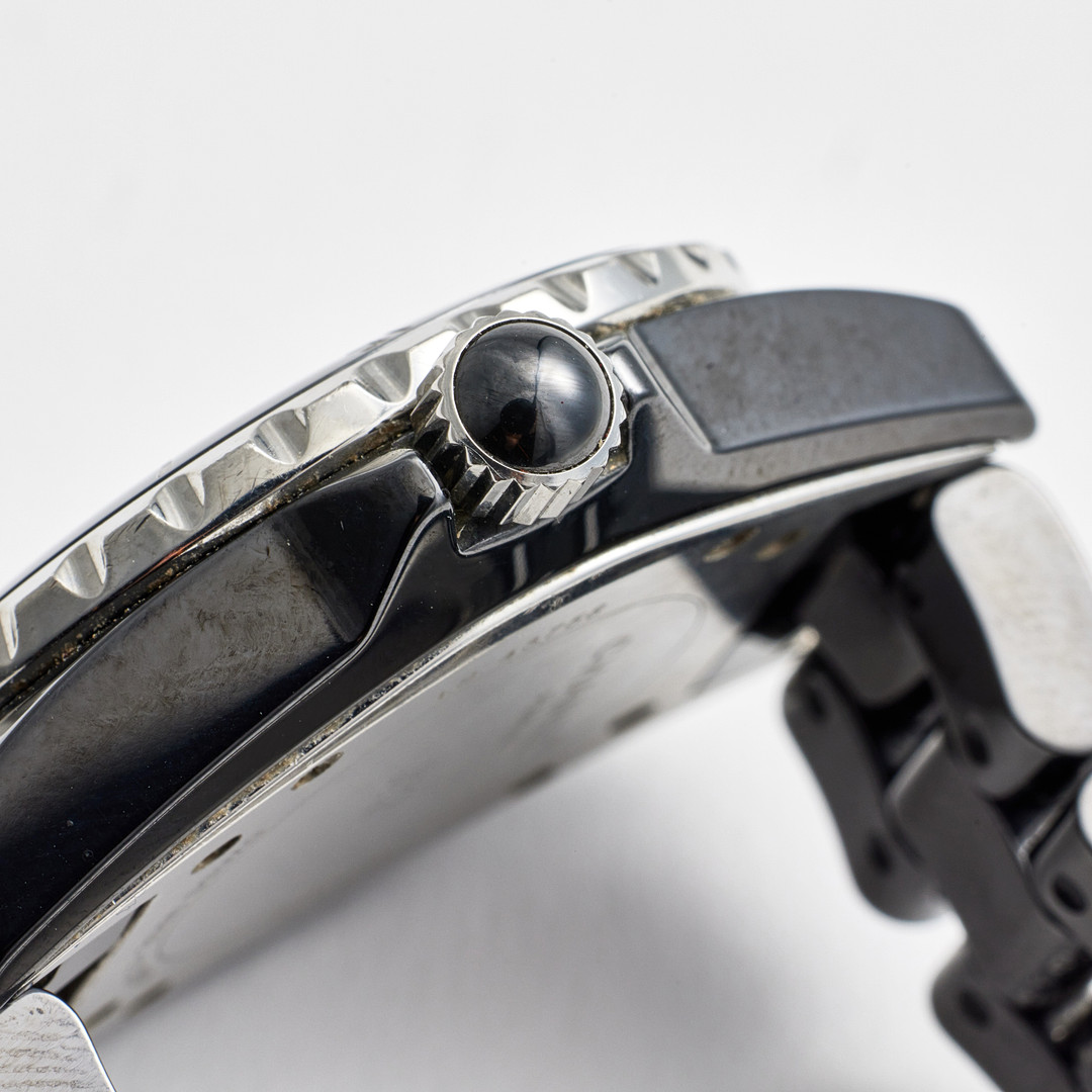 CHANEL, women's wristwatch, J 12, ceramic.