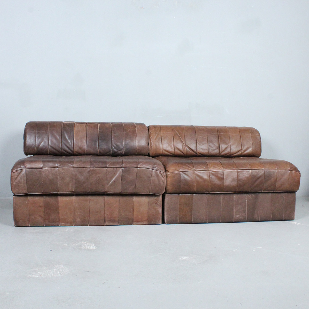 De Sede. Modulsofa / zwei Sitzelemente, 'DS-88', Leder, Schweiz, 1970er Jahre.