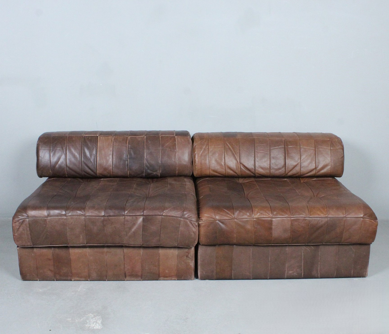 De Sede. Modulsofa / zwei Sitzelemente, 'DS-88', Leder, Schweiz, 1970er Jahre.