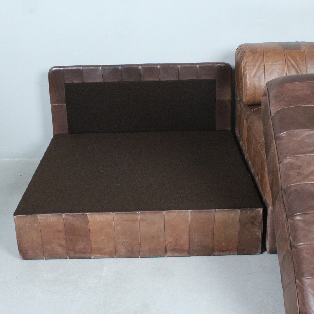 De Sede. Modulsofa / zwei Sitzelemente, 'DS-88', Leder, Schweiz, 1970er Jahre.