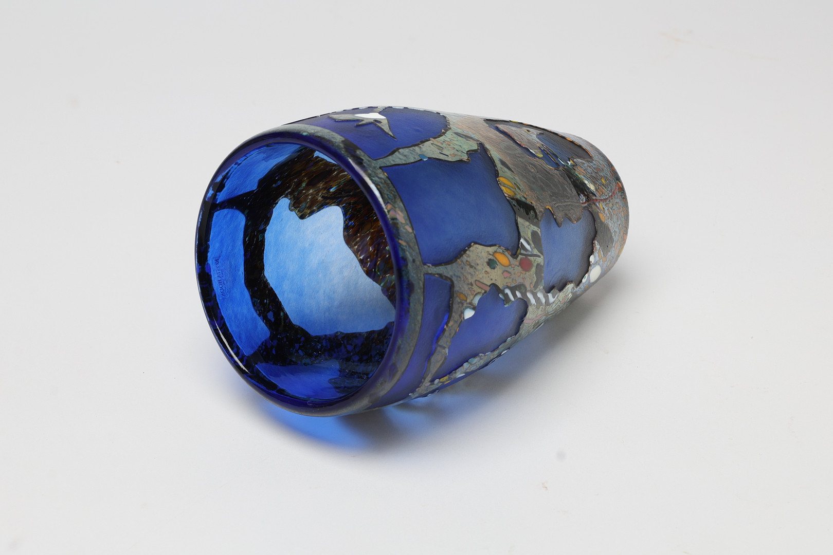 BERTIL VALLIEN. Vas, glas, Kosta Boda.