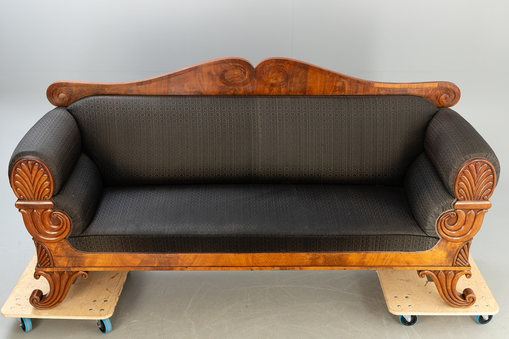 Biedermeier-Sofa, Norddeutschland, um 1830.