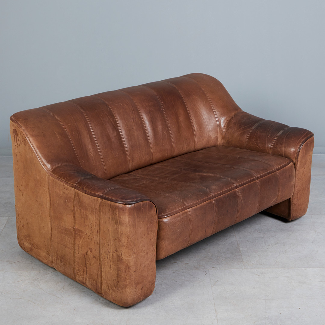 De Sede, Sofa / Couch, Modell 'DS 44', Büffelleder, 1970er Jahre, Schweiz.