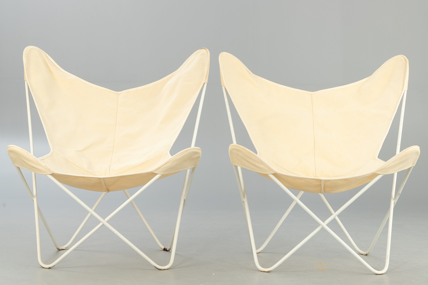 ANTONIO BONET, JUAN KURCHAN, JORGE FERRARI-HARDOY. Knoll. Paar Sessel
