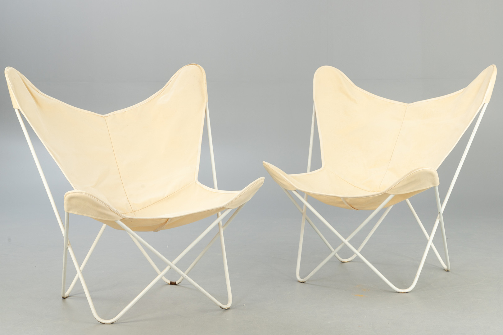 ANTONIO BONET, JUAN KURCHAN, JORGE FERRARI-HARDOY. Knoll. Paar Sessel