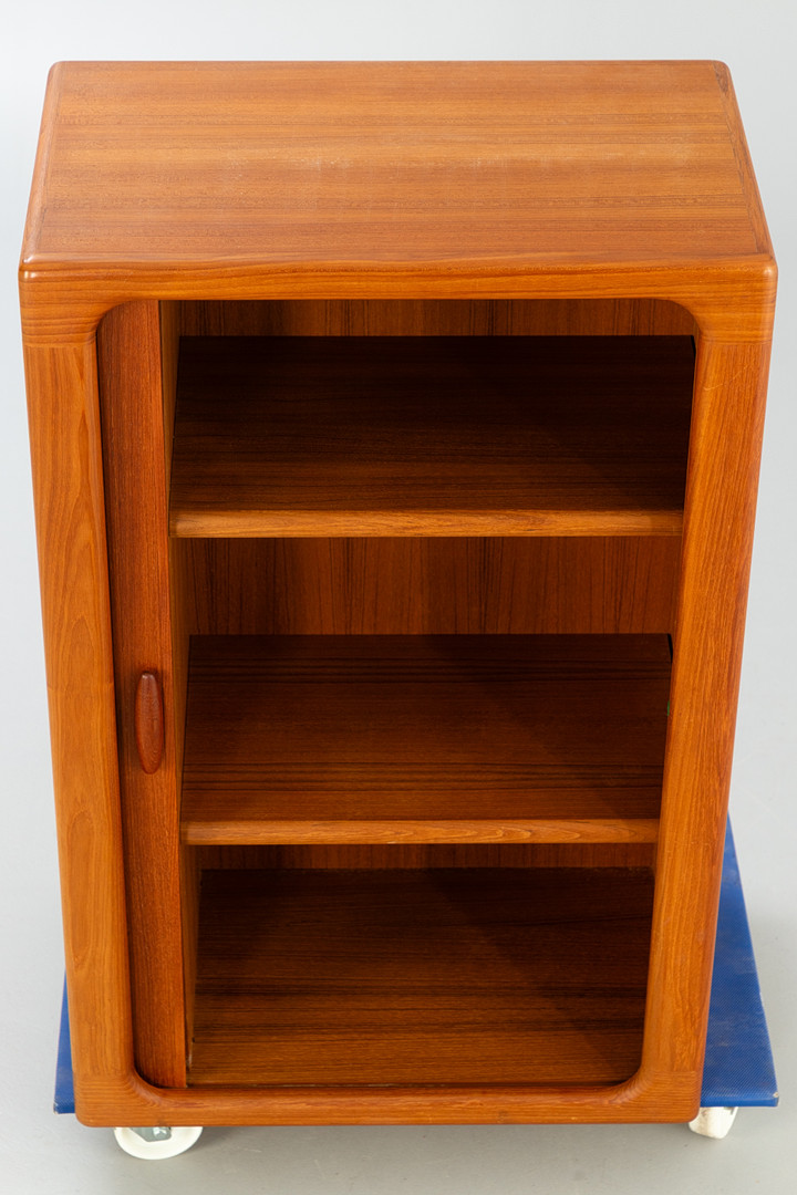 Dyrlund. Schrank in Teak, Dänemark, 2. Hälfte 20.Jh.