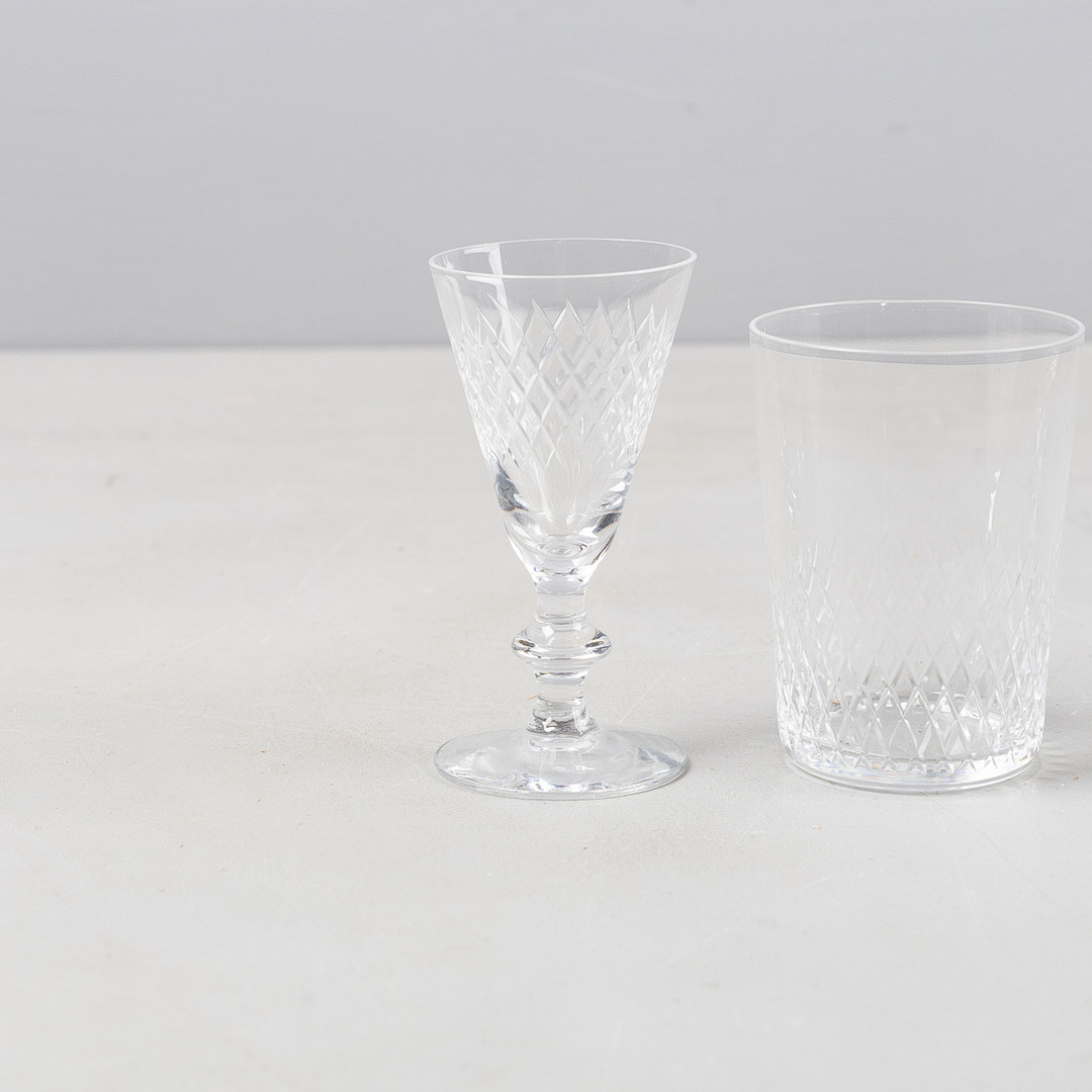 VICKE LINDSTRAND. Glasservis, 80 delar, 