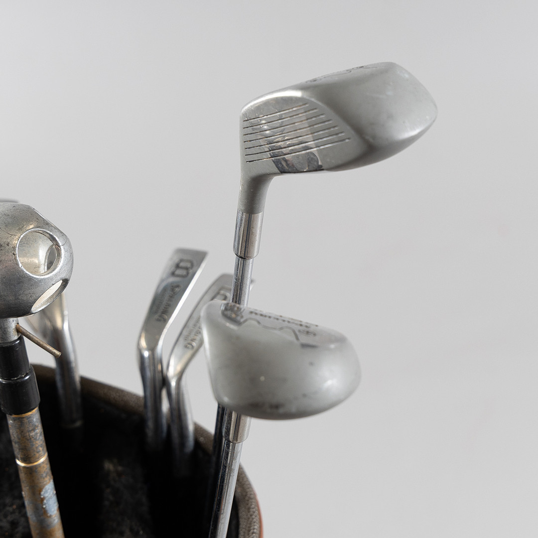 MULBERRY, Golfbag med Spalding golfklubbor.