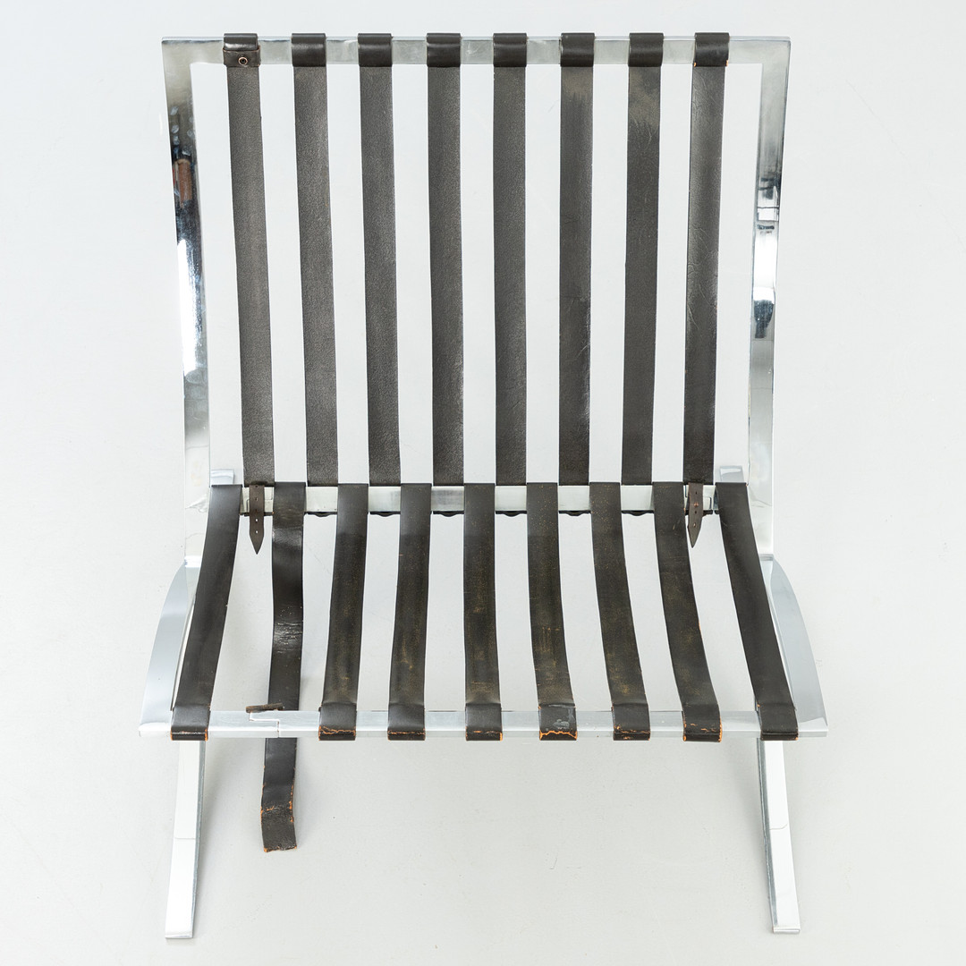 LUDWIG MIES VAN DER ROHE. Barcelona Chair, Knoll International / Knoll.
