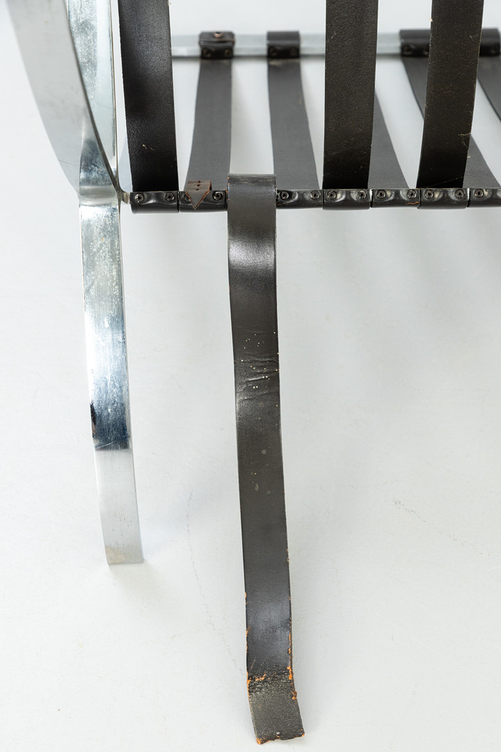 LUDWIG MIES VAN DER ROHE. Barcelona Chair, Knoll International / Knoll.