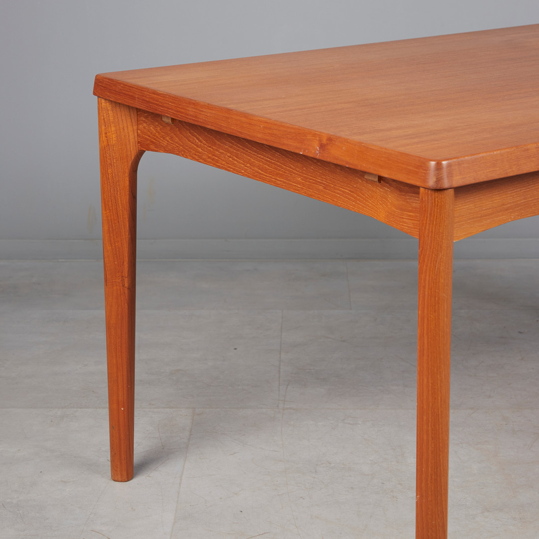 Henning Kjaernulf, Vejle Stole und Mobelfabrik, Esstisch / Tisch, Teak, 1960er Jahre, Dänemark.