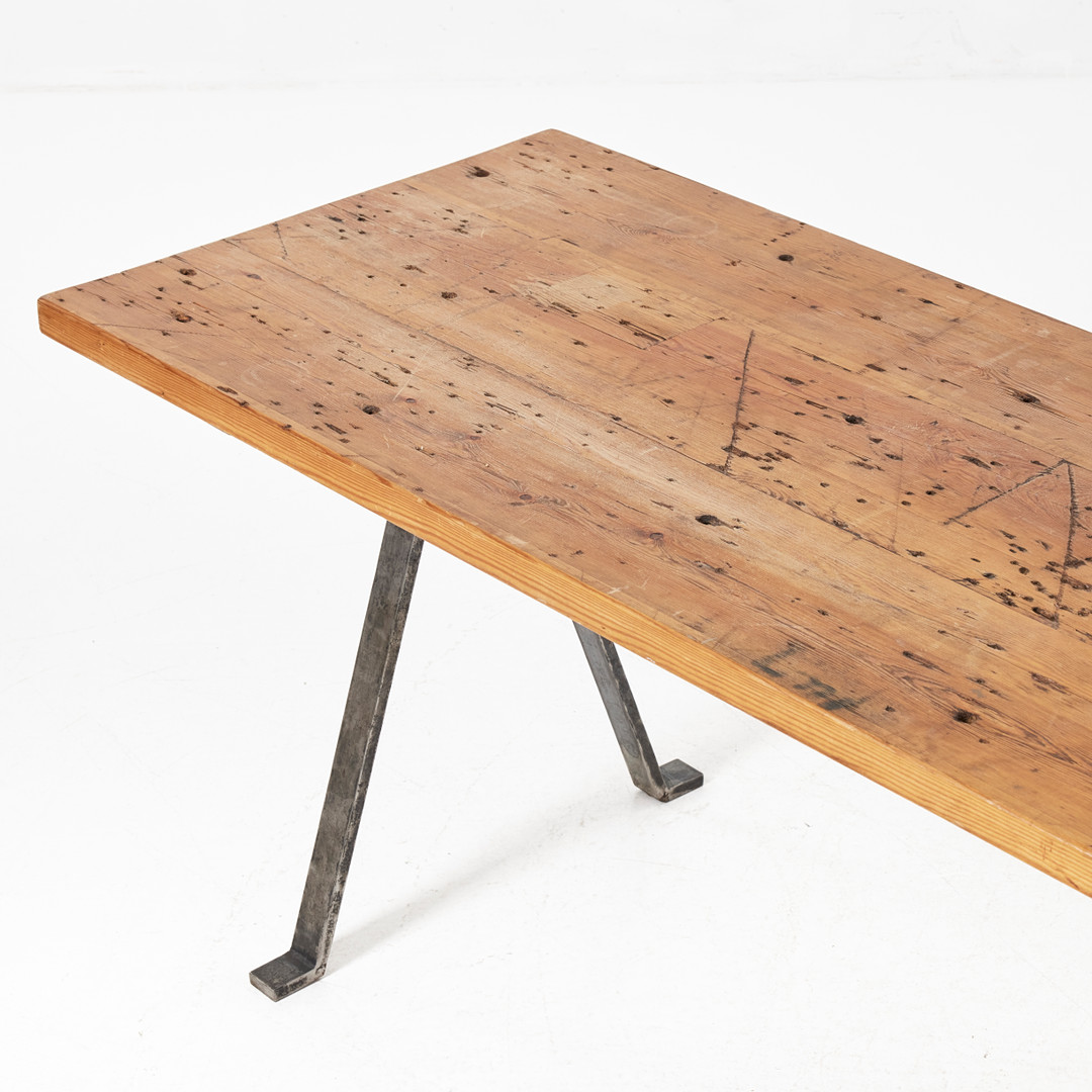 BORD / MATBORD, trä och metall, byggt 1975, från material taget från gamla operascenen 1892.