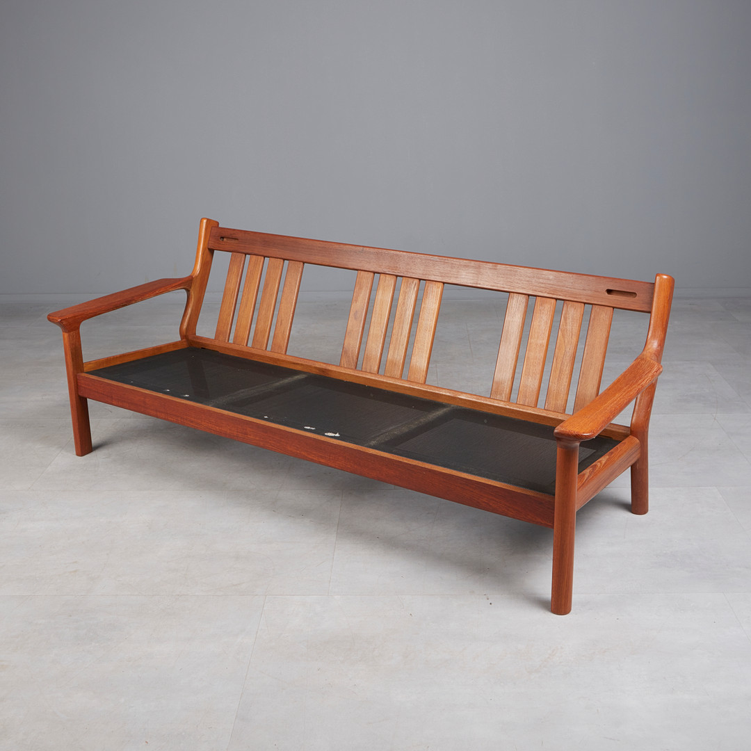 JUUL KRISTENSEN. Glostrup Møbelfabrik, 3-Sitzer-Sofa / Sofa, Teak, 1960er Jahre, Dänemark.
